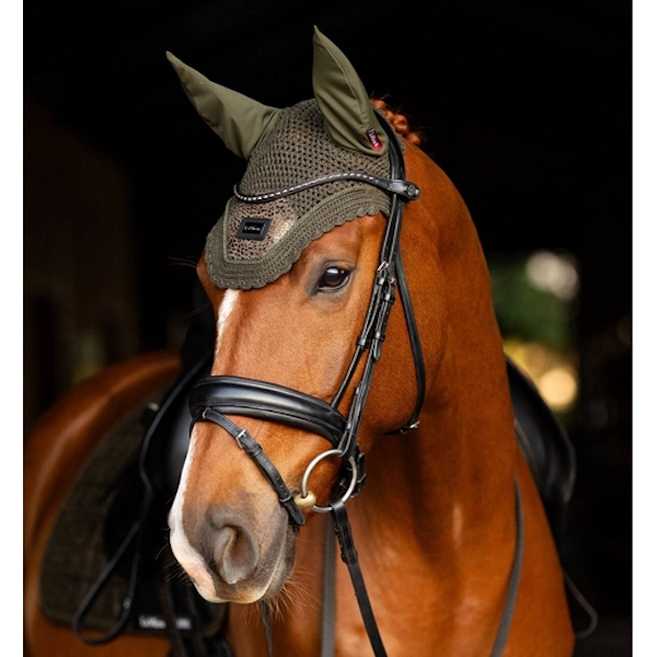 LeMieux Adour Hut / Oak Green - Modelfoto på hest
