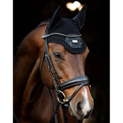 LeMieux Adour Hut / Sort - Modelfoto på hest