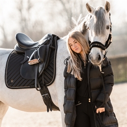 Cavallo LEANDRA Dressurunderlag /Sort - Modelfoto