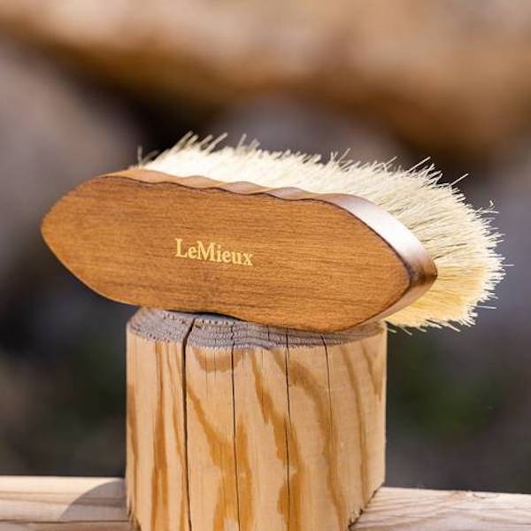 LeMieux Artisan Deep Clean Body Brush