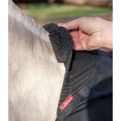 LeMieux Undertrøje til heste - beskytter bla. manken og skuldre.