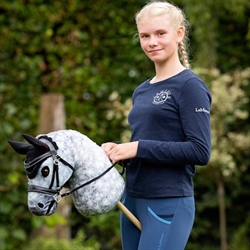 LeMieux Hobby Horse Hut til Kæphest /Sort - Modelfoto, vist på kæphest