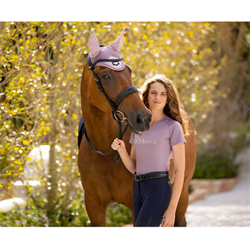 LeMieux Luxe T-Shirt /Musk - Model med hest