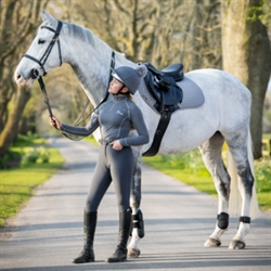 LeMIeux Suede Springrunderlag /Grå/L - Modelfoto med hest og rytter