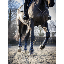 LeMieux Ultra Mesh Snug boot / Navy - På hest