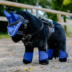 Toy Pony ECLAIR /Sort - Pony Academy legetøjs hest - Vist med blåt udstyr