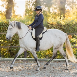 QHP Neck Rope LIBERTA - Justerbar Cordeo /Brun - Vist på hest under rytter
