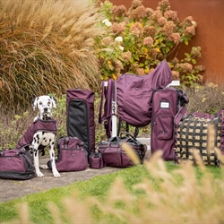 QHP Strigletaske / Wine Red - Vist sammen med matchende tasker i farven wine red