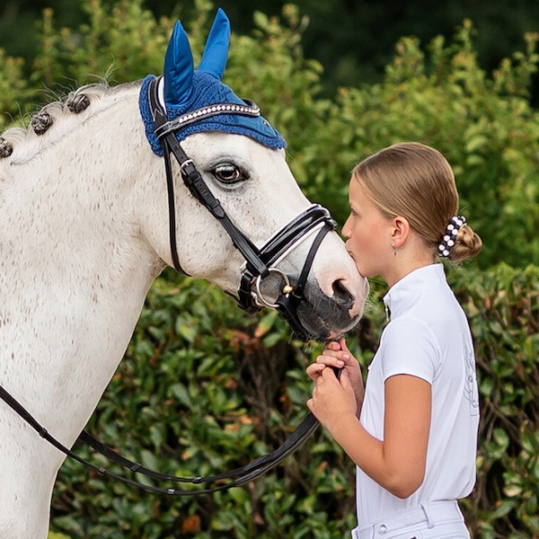 QHP størrelsesguide junior tøjQHP Stævne bluse VEERLE Junior - Mdelfoto