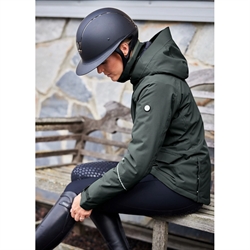 Stierna STELLA Vinterjakke /Ivy Green - Modelfoto