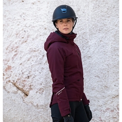 Stierna STELLA Vinterjakke /Merlot - Modelfoto set fra siden