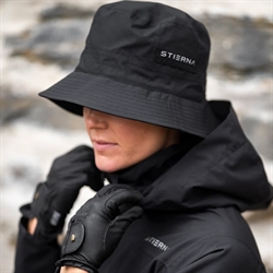 Stierna Storm Rain Hat /Sort - Vist på model