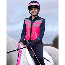 Woof Wear Hi Vis Refleksvest /Pink - Modelfoto